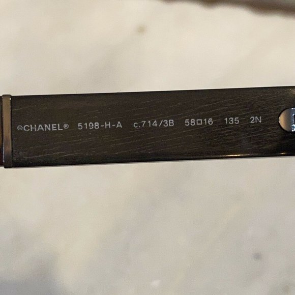 CHANEL Brown Tortoise Round Frame Sunglasses - Picture 8 of 11